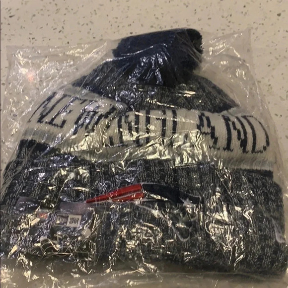 NFL New England Patriots Hat Pom Pom Beanie Blue - Picture 5 of 7